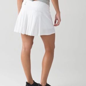 NWT Lululemon Circuit Breaker II White 4Tall skirt